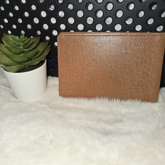 Louis Vuitton Brown Tiagre Leather Card Holder ID Wallet Case - Picture 6 of 7